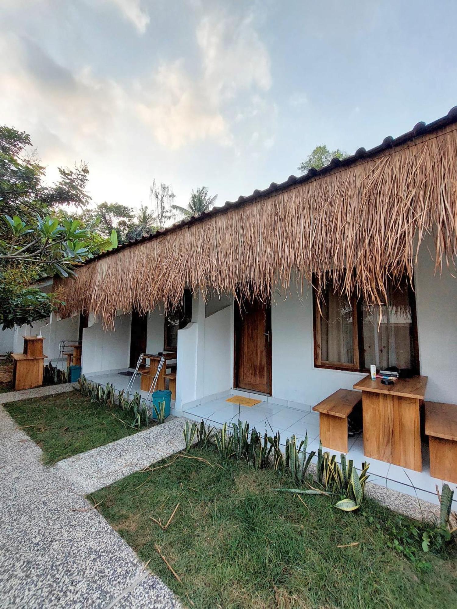 Tiga Spies Hostel Kuta  Bagian luar foto