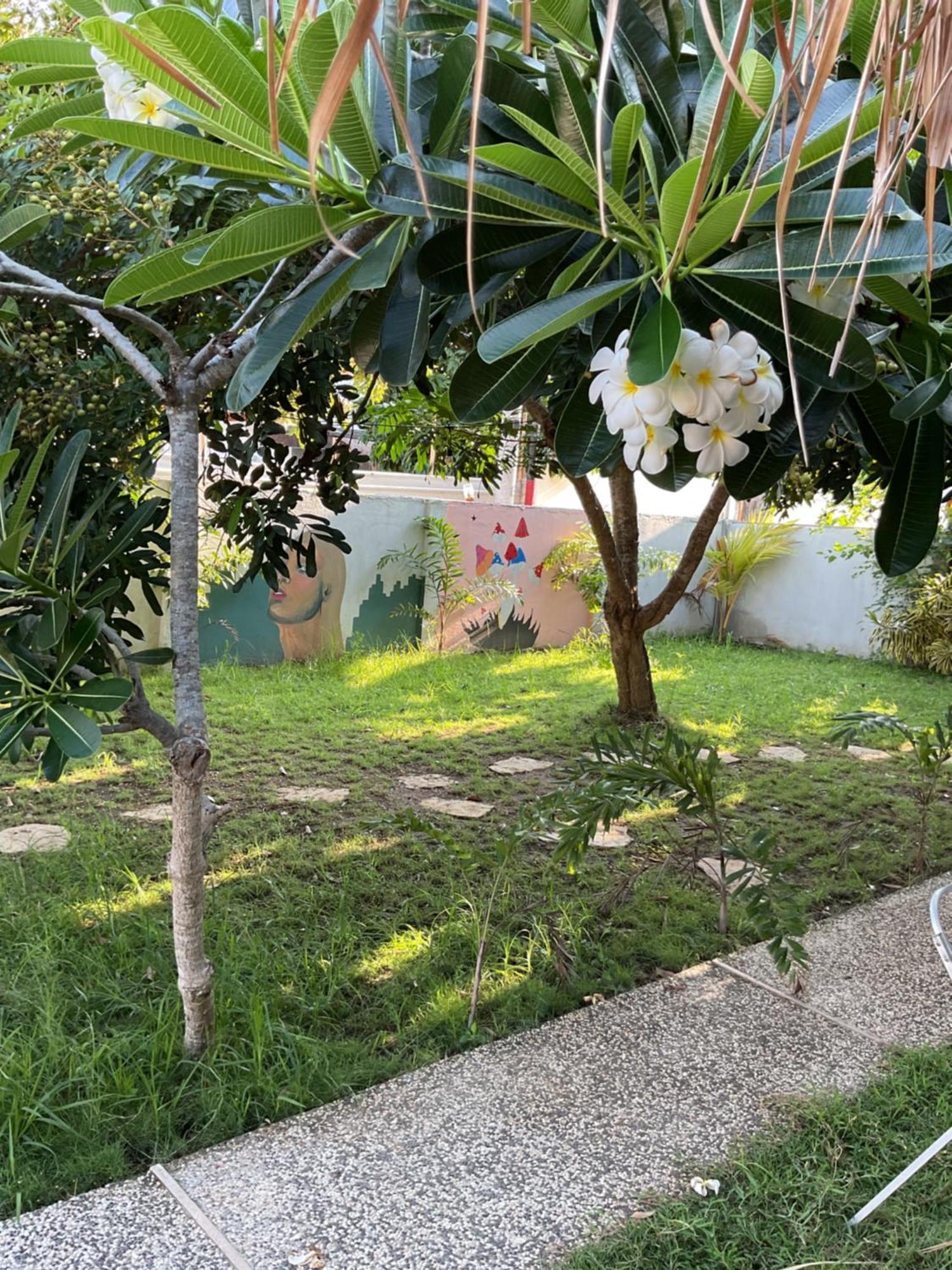 Tiga Spies Hostel Kuta  Bagian luar foto